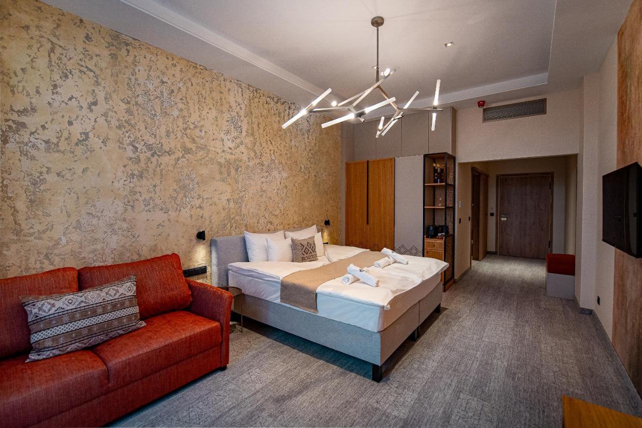 Bordur Wellness Hotel Superior Es Szonyegmuzeum Bekesszentandras Exterior foto